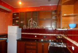 Квартира 4-комн 87 м² - Зураба Горгiладзе, Батумі