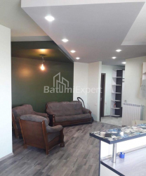 Квартира 3-комн 87 м² - Давида Агмашенеблі, Батумі