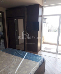 Квартира 3-комн 87 м² - Давида Агмашенеблі, Батумі
