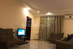 Квартира 3-комн 70 м² - Іване Джавахишвілі, Батумі