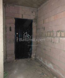 Квартира 4-комн 107 м² - Ангiса, Батумі
