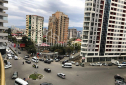Квартира 4-комн 107 м² - Ангiса, Батумі