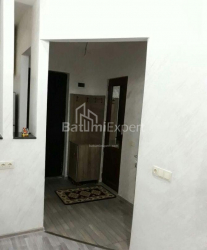 Квартира 2-комн 44 м² - Шерифа Хімшіашвілі, Батумі