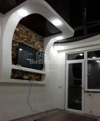 Квартира 2-комн 44 м² - Шерифа Хімшіашвілі, Батумі