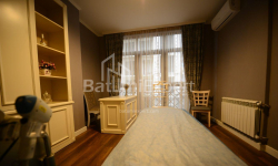 Квартира 3-комн 60 м² - Вахтанга Горгасалі, Батумі