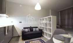 Квартира 35 м² - Зураба Горгiладзе, Батумі, Грузія
