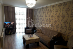 Квартира 3-комн 74 м² - Юсуфа Кобаладзе, Батумі