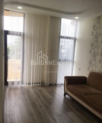 Квартира 4-комн 110 м² - Зураба Горгiладзе, Батумі