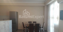 Квартира 3-комн 81 м² - Вахтанга Горгасалі, Батумі