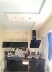 Квартира 4-комн 86 м² - Юр'ївська, Батумі