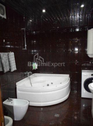 Квартира 3-комн 82 м² - Галактiона Табiдзе, Батумі