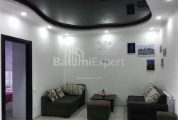 Квартира 3-комн 80 м² - Іллі Чавчавадзе, Батумі