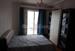 Квартира 3-комн 87 м² - Михайла Лермонтова, Батумі