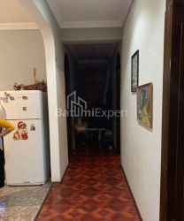 Квартира 4-комн 128 м² - Вахтанга Горгасалі, Батумі