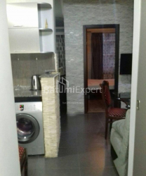 Квартира 2-комн 55 м² - Шерифа Хімшіашвілі, Батумі