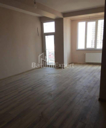 Квартира 3-комн 93 м² - Ніко Піросмані, Батумі