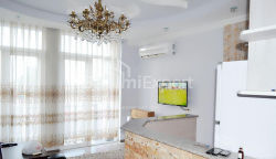 Квартира 3-комн 60 м² - Oлександра Пушкiна, Батумі