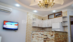 Квартира 3-комн 60 м² - Oлександра Пушкiна, Батумі