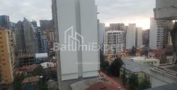 Квартира 3-комн 67 м² - Шерифа Хімшіашвілі, Батумі