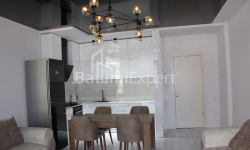Квартира 3-комн 80 м² - Зураба Горгiладзе, Батумі