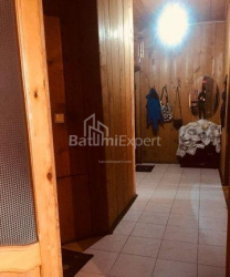 Квартира 5-комн 152 м² - Генерала Аслана Абашидзе, Батумі