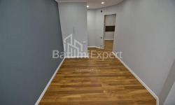 Квартира 4-комн 112 м² - Шалва Інасаридзе, Батумі