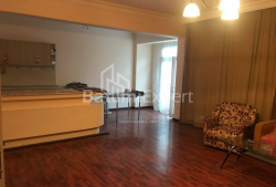 Квартира 120 м² - Зураба Горгiладзе, Батумі, Грузія