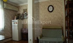 Квартира 4-комн 90 м² - Юр'ївська, Батумі