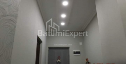 Квартира 3-комн 77 м² - Шалва Інасаридзе, Батумі
