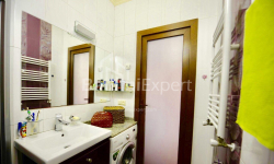 Квартира 4-комн 93 м² - Олександра Грибоєдова, Батумі