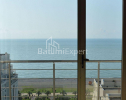 Квартира 4-комн 110 м² - Шерифа Хімшіашвілі, Батумі