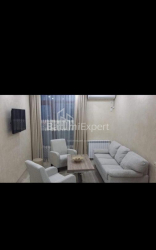 Квартира 3-комн 60 м² - Зураба Горгiладзе, Батумі