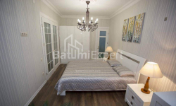 Квартира 3-комн 125 м² - Царя Парнаваза, Батумі