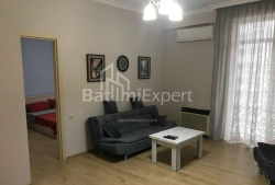 Квартира 2-комн 77 м² - Царя Парнаваза, Батумі