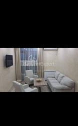 Квартира 3-комн 60 м² - Зураба Горгiладзе, Батумі