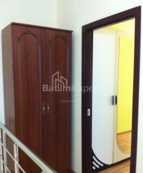 Квартира 3-комн 90 м² - Стефана Зубалашвiлi, Батумі