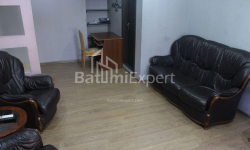 Квартира 2-комн 65 м² - Петра Мелiкiшвiлi, Батумі