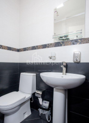 Квартира 136 м² - Зураба Горгiладзе, Батумі, Грузія