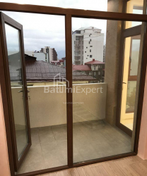 Квартира 3-комн 82 м² - Юр'ївська, Батумі