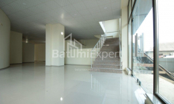 Квартира 2-комн 250 м² - Петра Багратіоні, Батумі