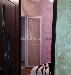 Квартира 2-комн 44 м² - Зураба Горгiладзе, Батумі