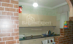 Квартира 4-комн 80 м² - Давида Агмашенеблі, Батумі