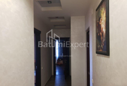 Квартира 4-комн 135 м² - Петра Багратіоні, Батумі
