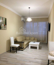 Квартира 3-комн 70 м² - Зураба Горгiладзе, Батумі