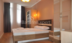 Квартира 87 м² - Зураба Горгiладзе, Батумі, Грузія