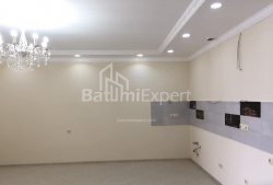 Квартира 3-комн 73 м² - Іллі Чавчавадзе, Батумі
