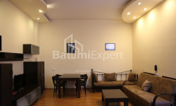 Квартира 2-комн 55 м² - Генерала Аслана Абашидзе, Батумі