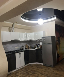 Квартира 3-комн 73 м² - Царя Парнаваза, Батумі