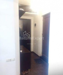 Квартира 3-комн 60 м² - Михайла Лермонтова, Батумі