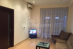 Квартира 3-комн 85 м² - Зураба Горгiладзе, Батумі